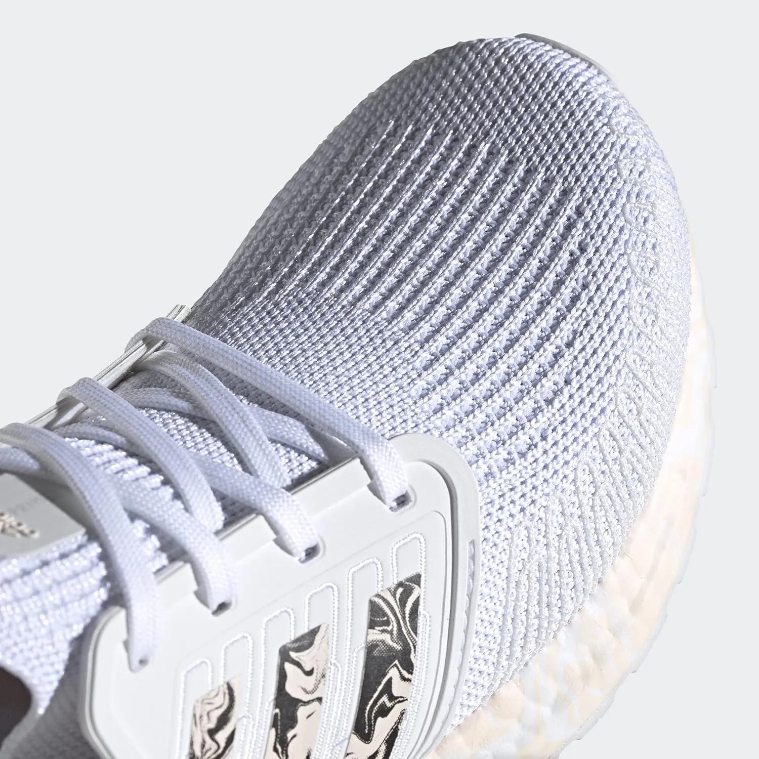 adidas Unisex-Adult Ultraboost DNA Sneaker