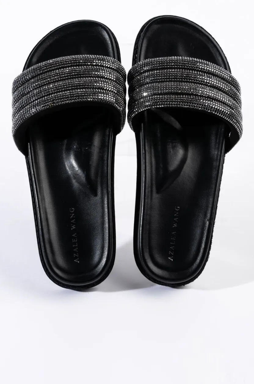 AZALEA WANG UNWIND WITH ME FLAT SANDAL IN BLACK