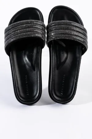 AZALEA WANG UNWIND WITH ME FLAT SANDAL IN BLACK