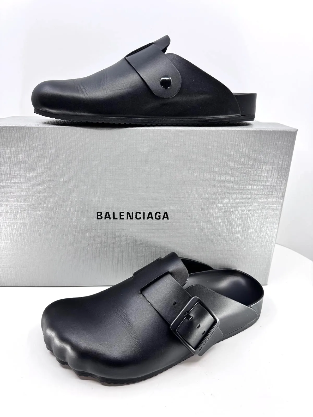 BALENCIAGA SUNDAY CALFSKIN LEATHER MULE CLOGS
