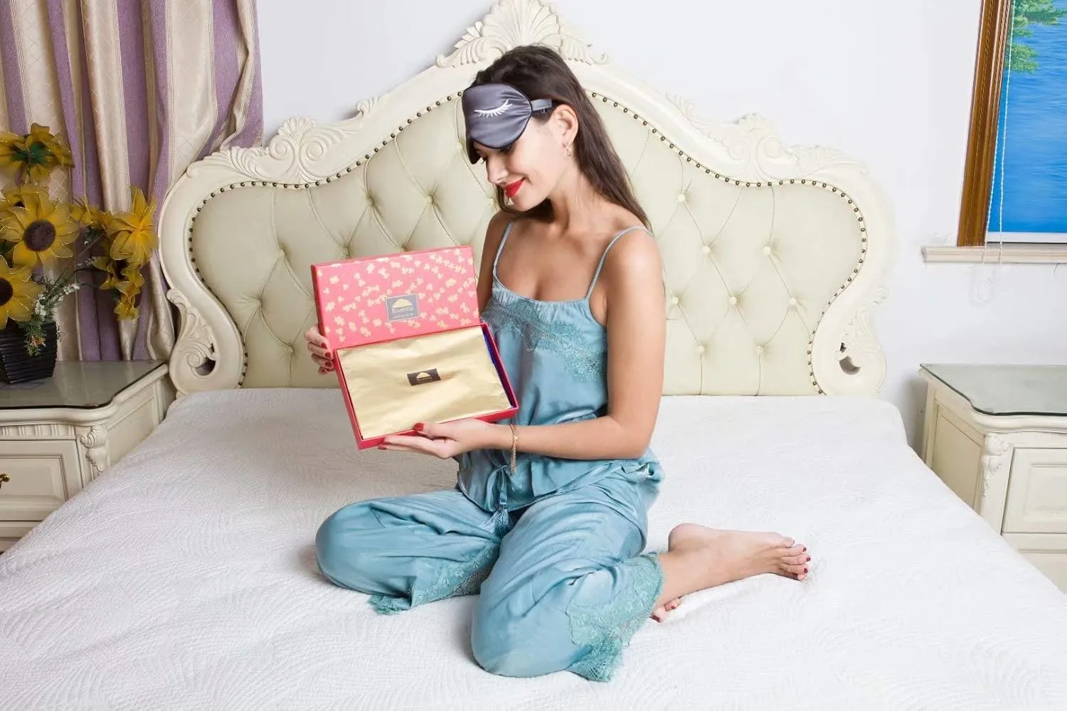 BlueHills Luxury Gift Set - 100% Pure Mulberry Natural Soft Both Sides Silk Pillowcase 2 Pack for Hair and Skin Hidden Zipper & 1 Pure Silk Eye Mask Gift Box 3 Piece Set Burgundy Red Standard S002