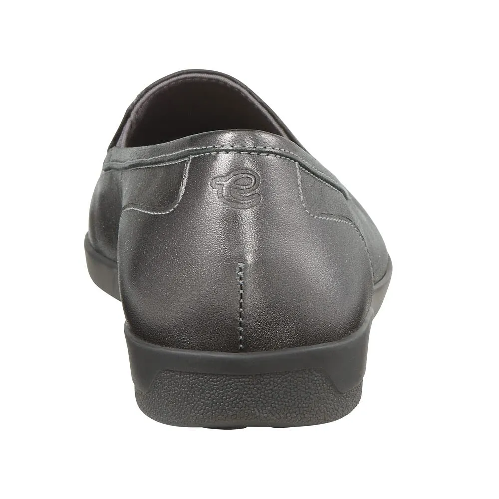 Easy Spirit Women's Devitt 10 Loafer, Pewter, 6.5