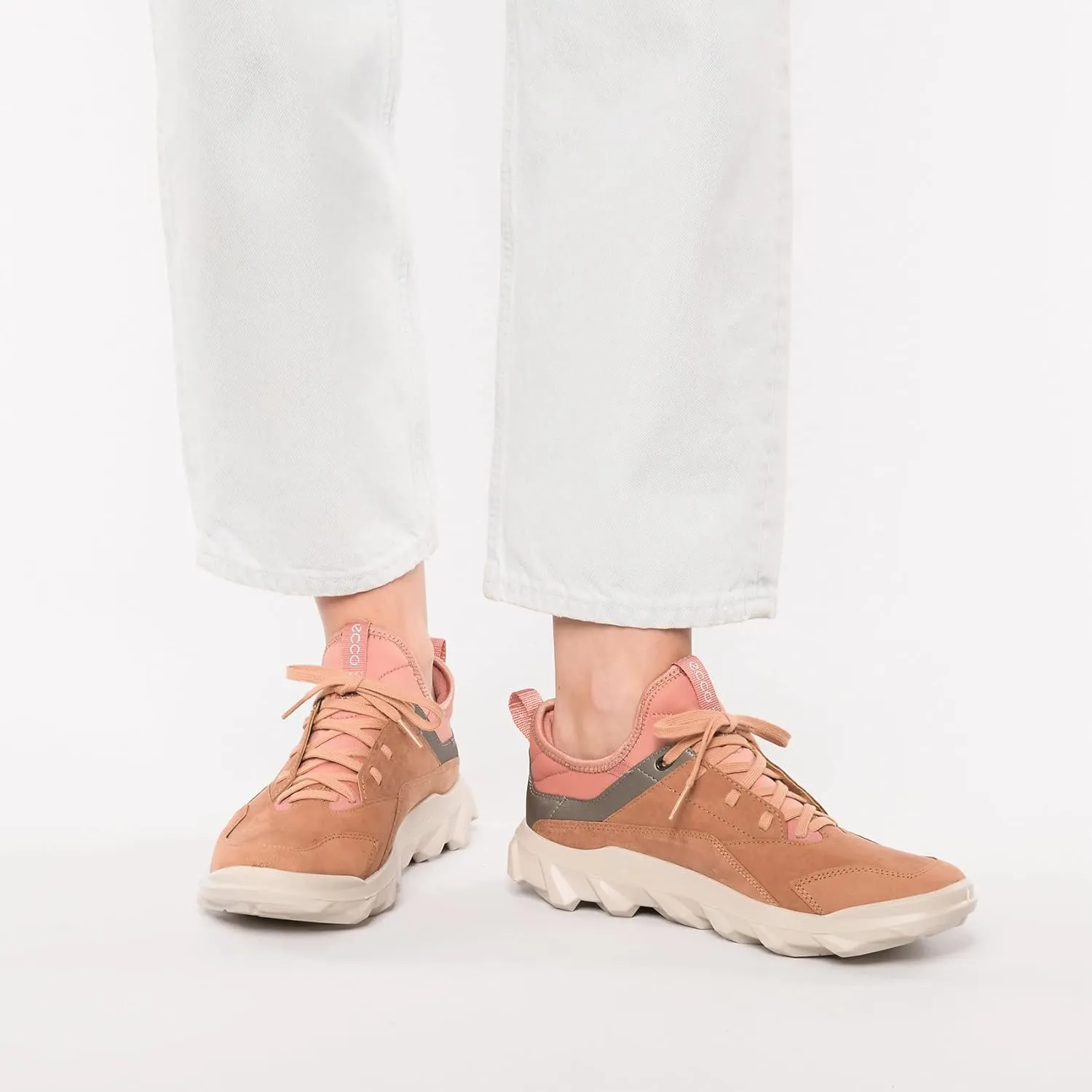 ECCO Women's MX Low Sneaker