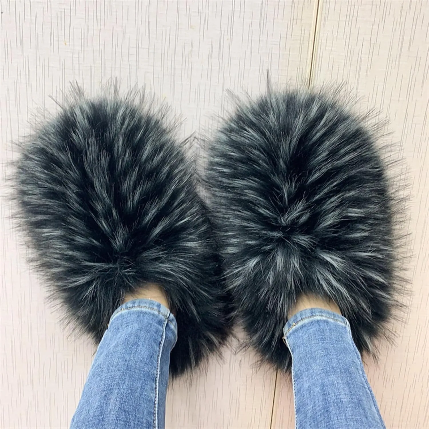 Gegefur Women's Faux Fur Slippers Slide Fluffy Sandals Open Toe Indoor Outdoor Fuzzy Slides