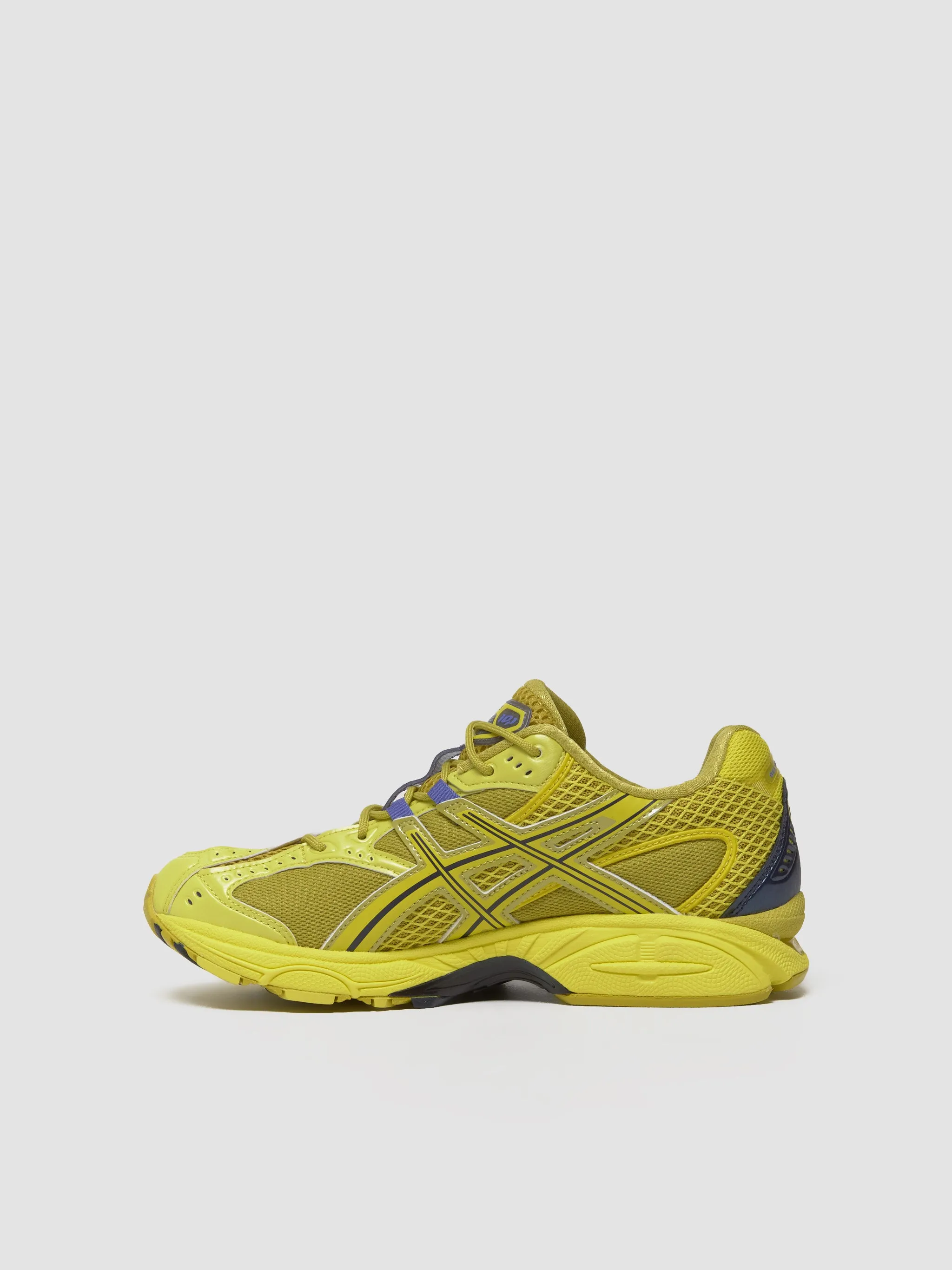 GEL-NIMBUS 10.1 Sneaker in Kelp & Lemon Spark