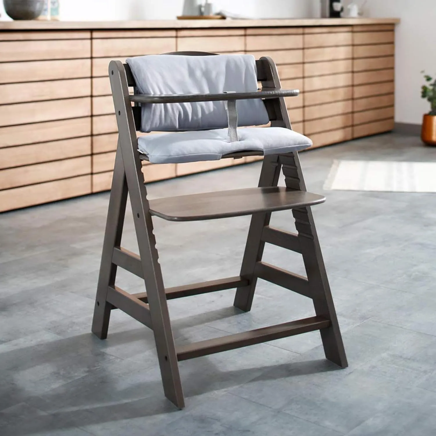 hauck Alpha  Grow Along Kids Adjustable Wooden High Chair Bundled with Tray Table and Deluxe Padded Seat Cushion Accessories, Grey