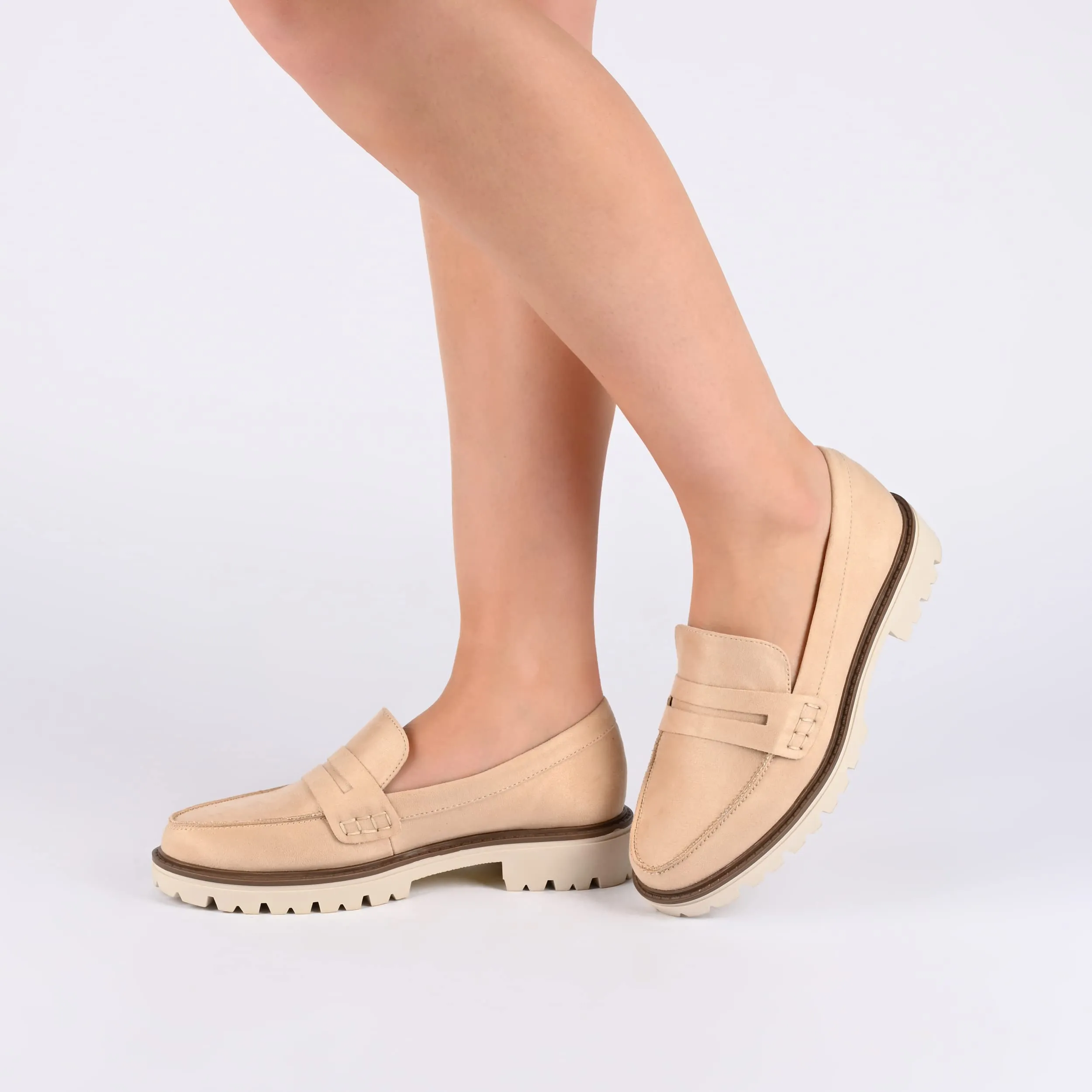 Journee Women's Comfort Foam Kenly Loafer Blush, 9
