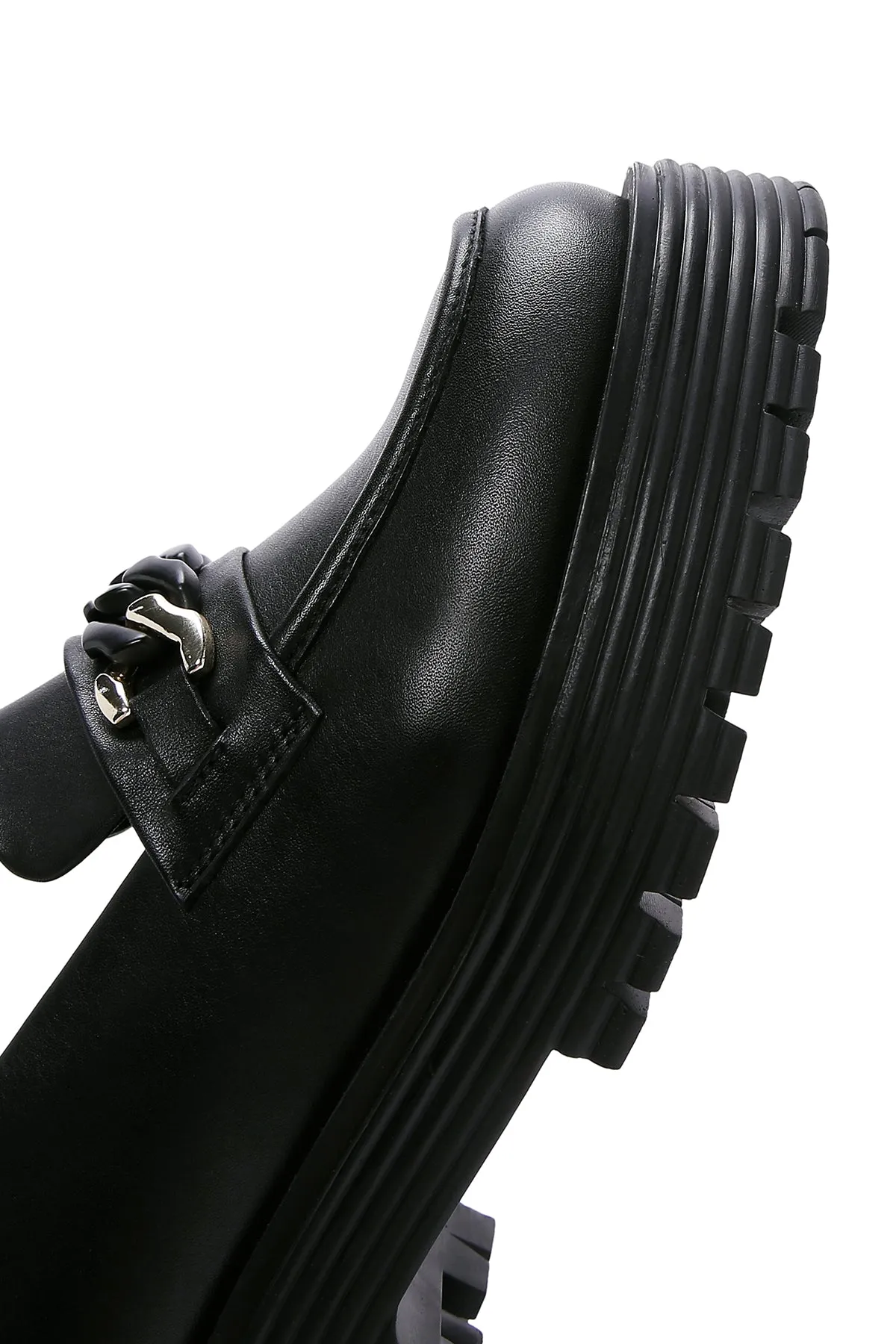 Kadın Siyah Deri Tokalı Maskülen Loafer