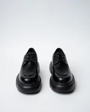 LACED DERBY SHOES WITH A ROUNDED TOE AND CHUNKY SOLE