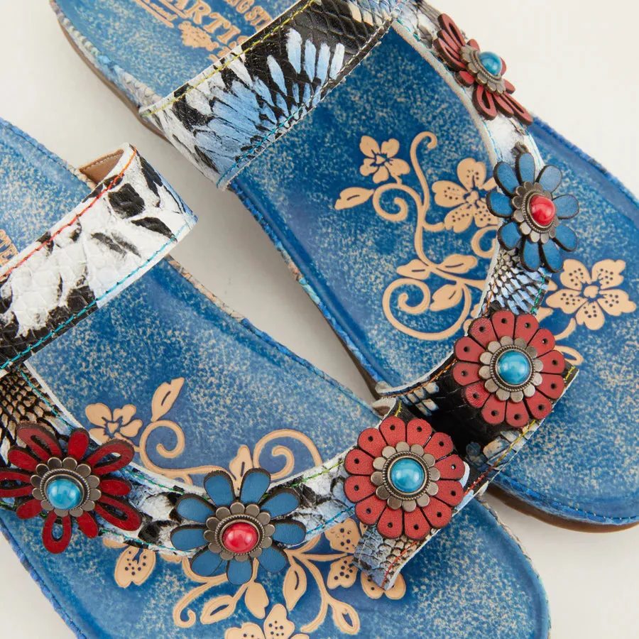 L'ARTISTE Kindness Slide Sandals