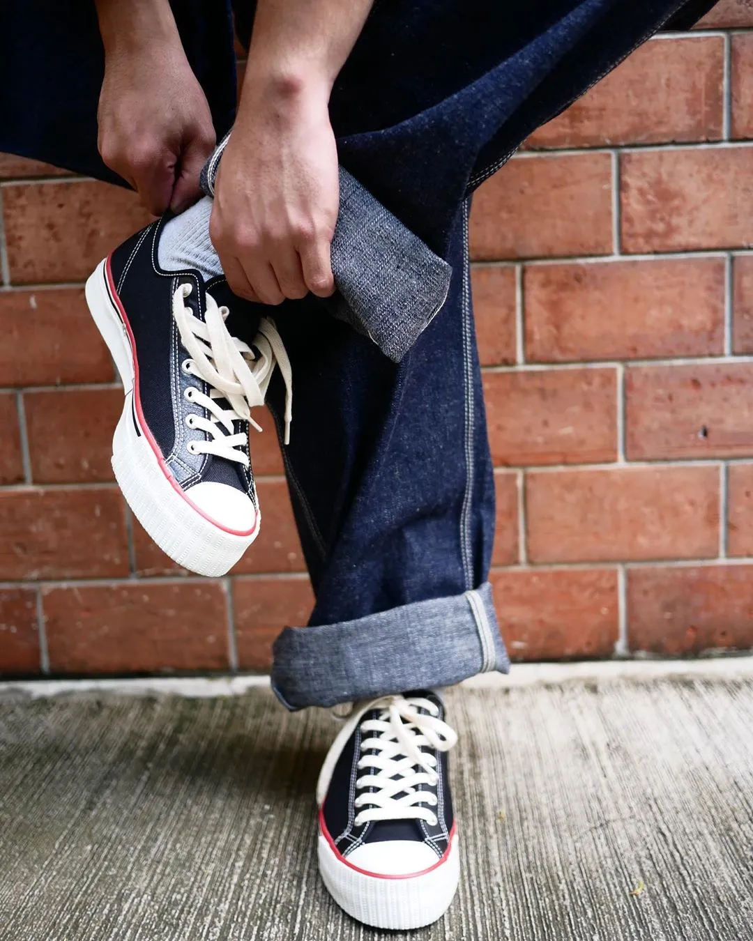 Low Cut Sneaker | 3200