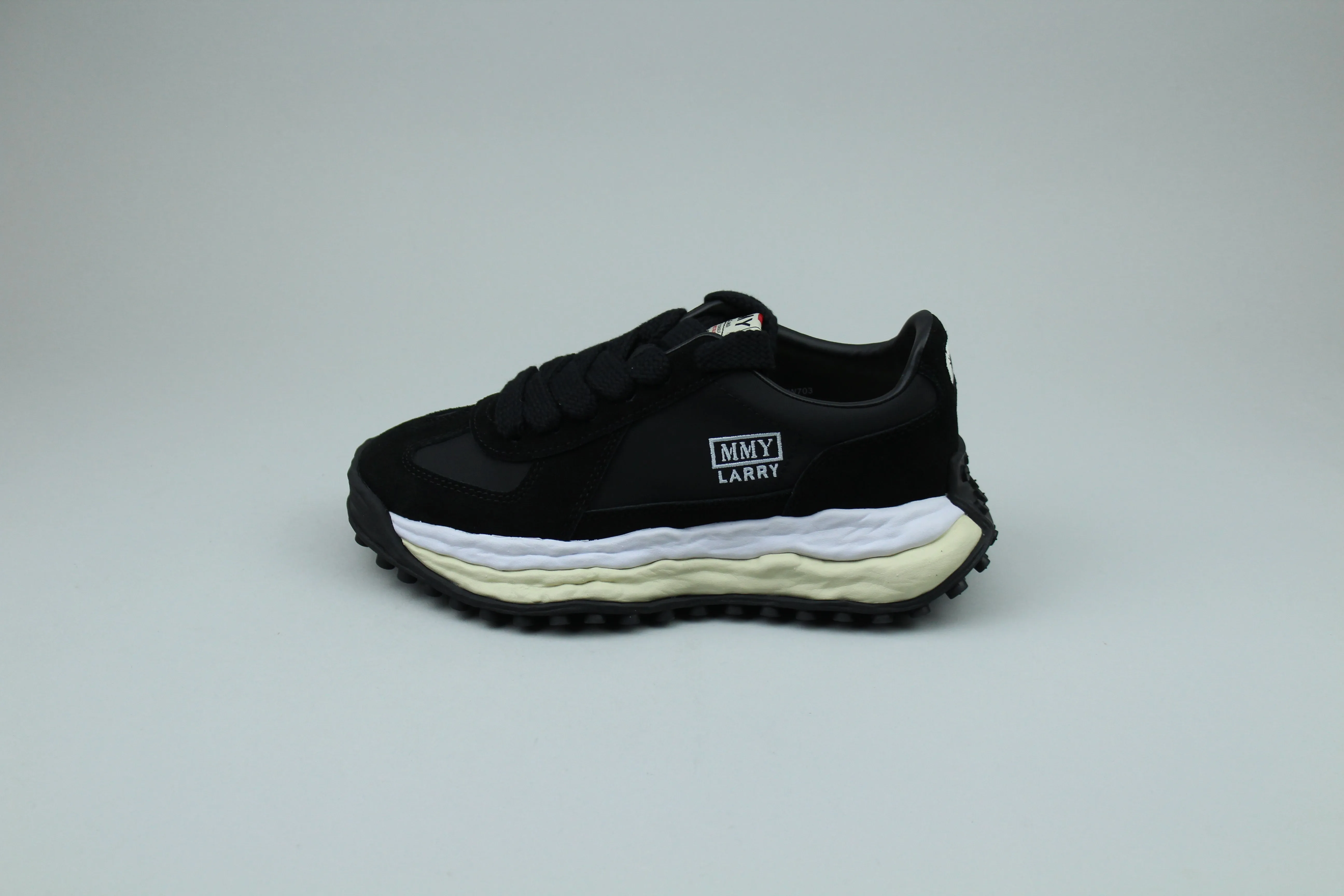 Maison Mihara Yasuhiro Larry OG Sole Low-cut Sneaker 'Black'