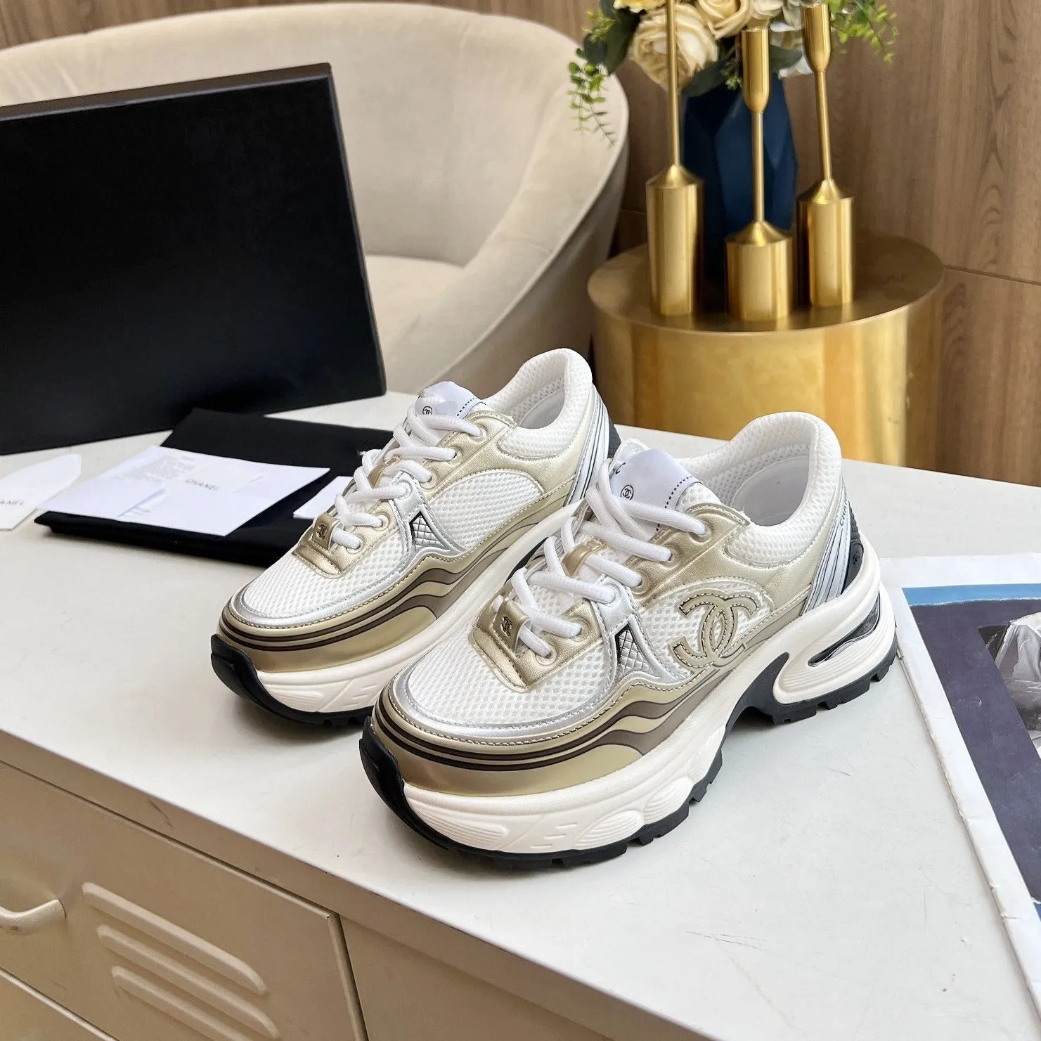 mesh trainer black CHANEL Extensive catalogue Data-driven white gold calfskin