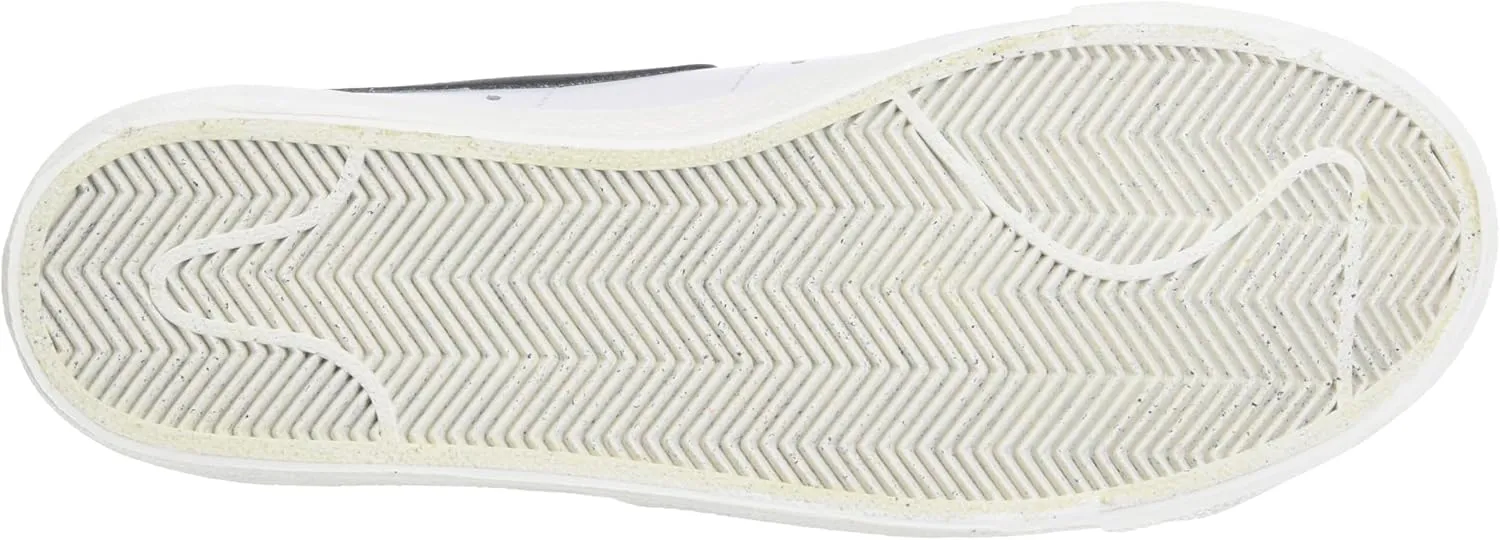 Nike Men's Blazer Low '77 Sneaker