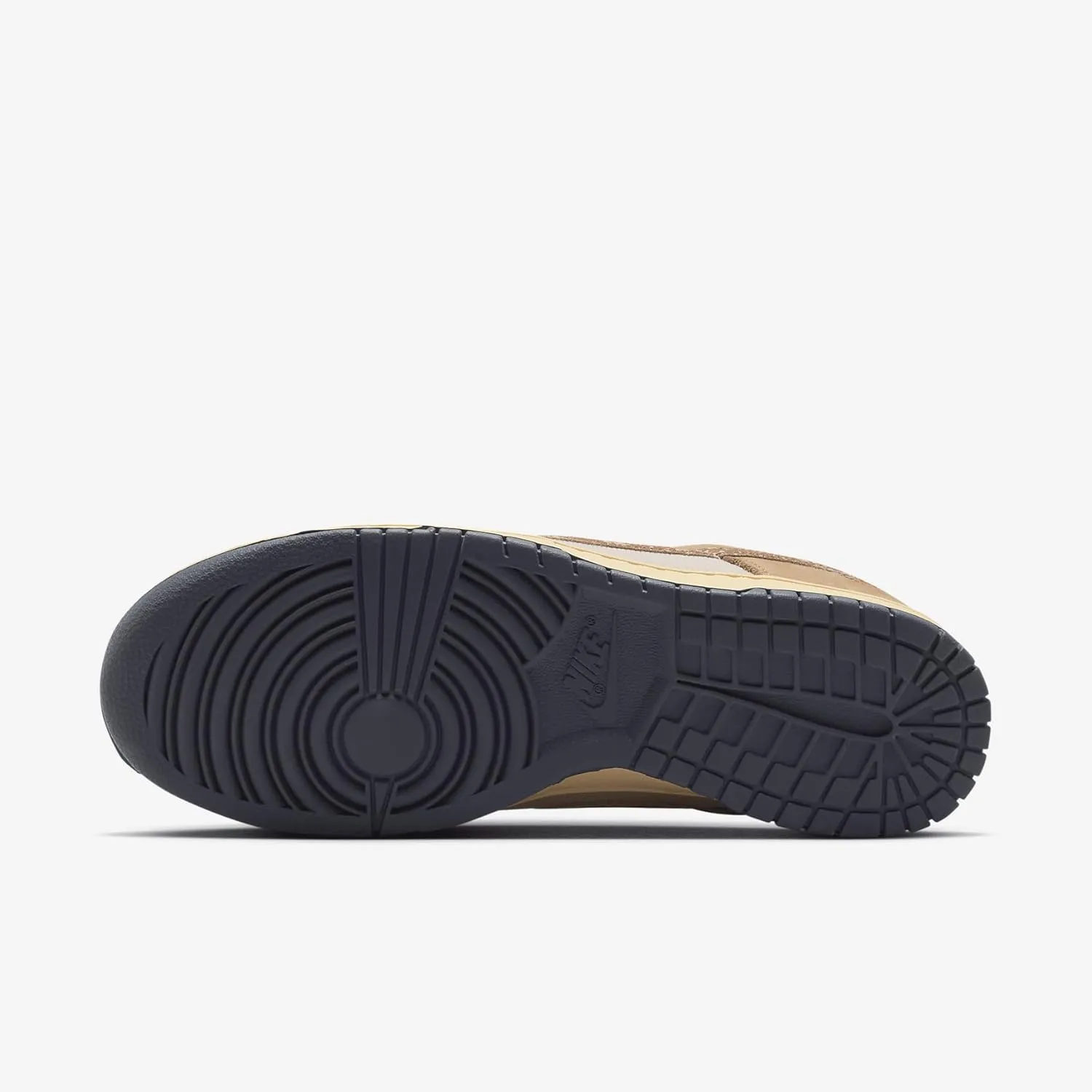 Nike Men's Dunk Low Retro Se Sneaker