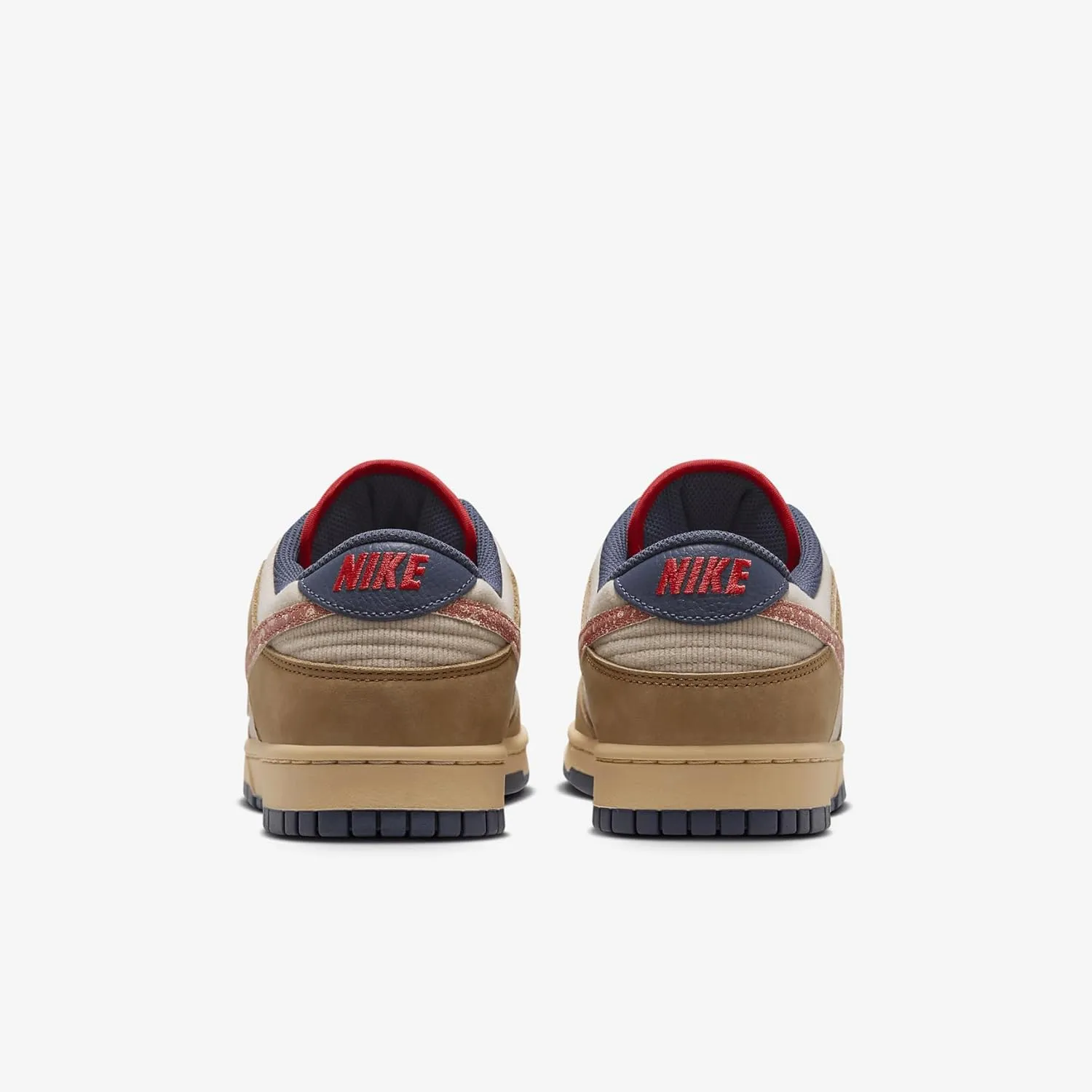 Nike Men's Dunk Low Retro Se Sneaker