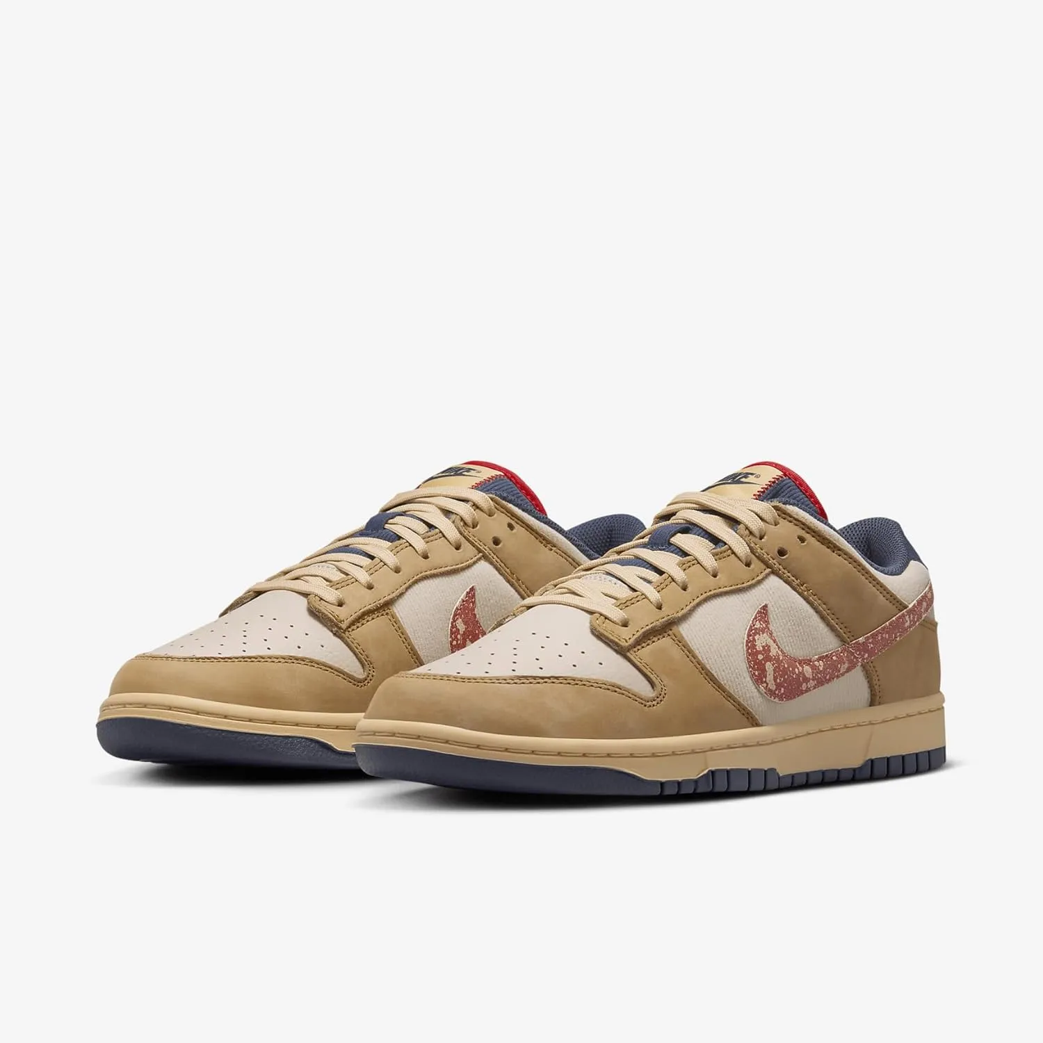 Nike Men's Dunk Low Retro Se Sneaker