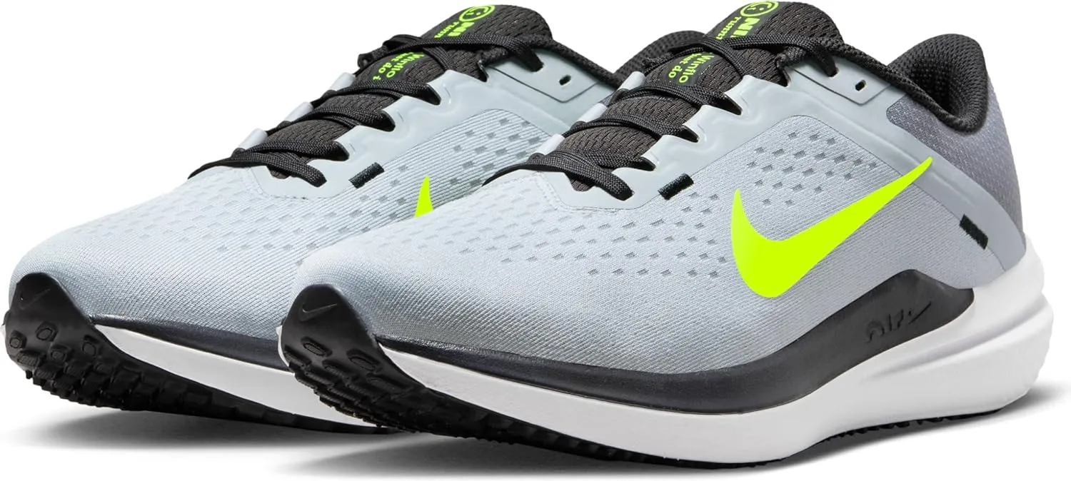 NIKE Men's Sneaker