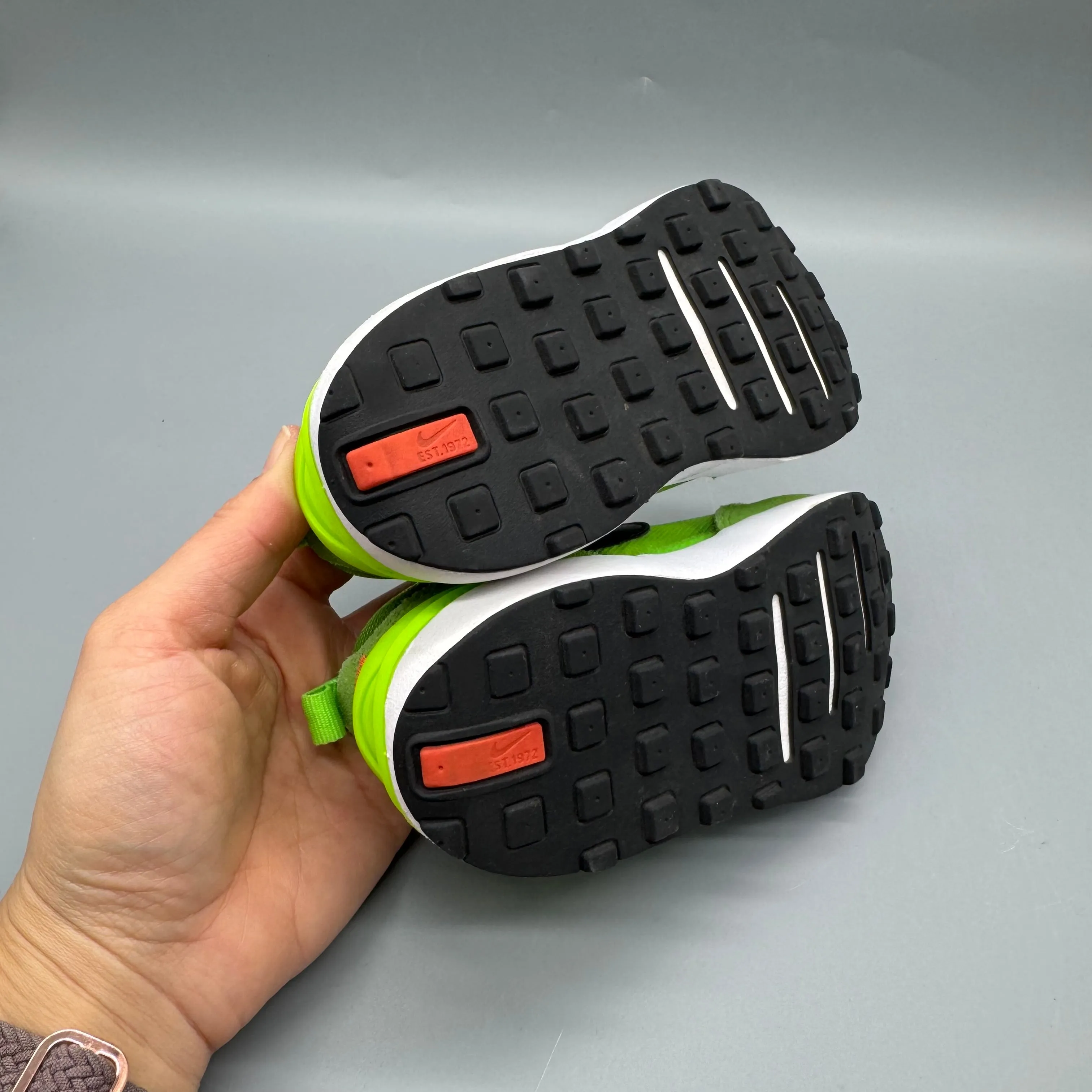 Nike / Mesh sneaker / US8