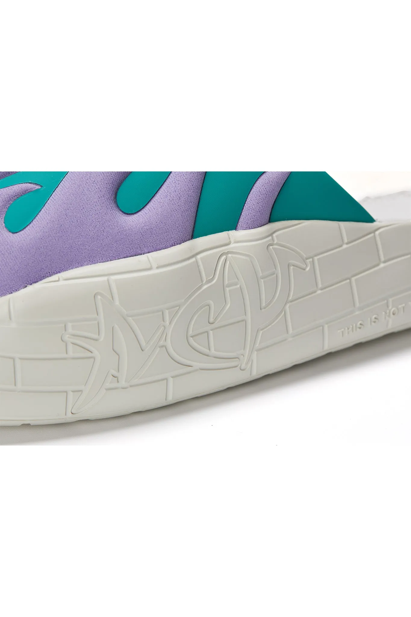 NYU SLIDE GREEN/PURPLE