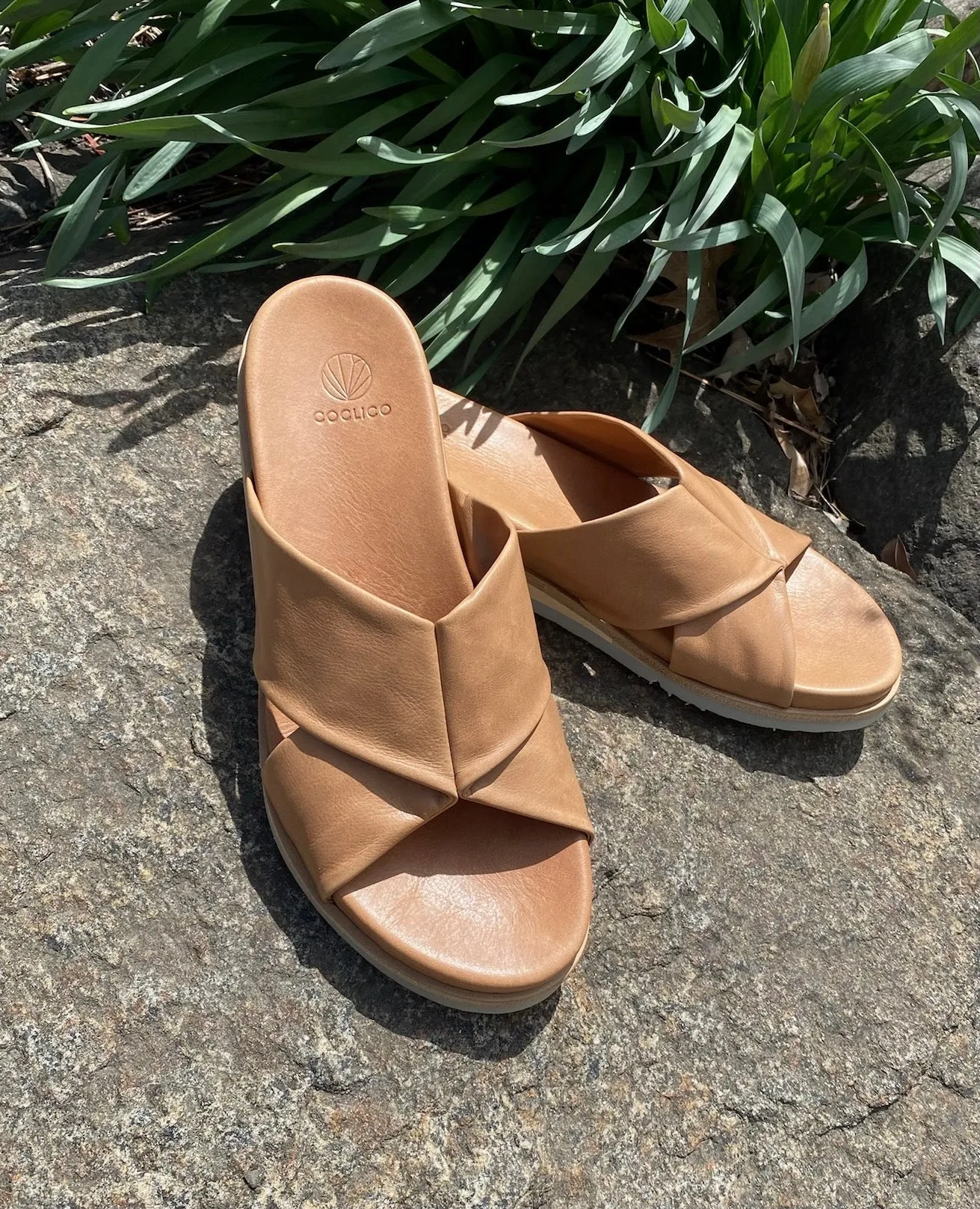 Pasque Sandal