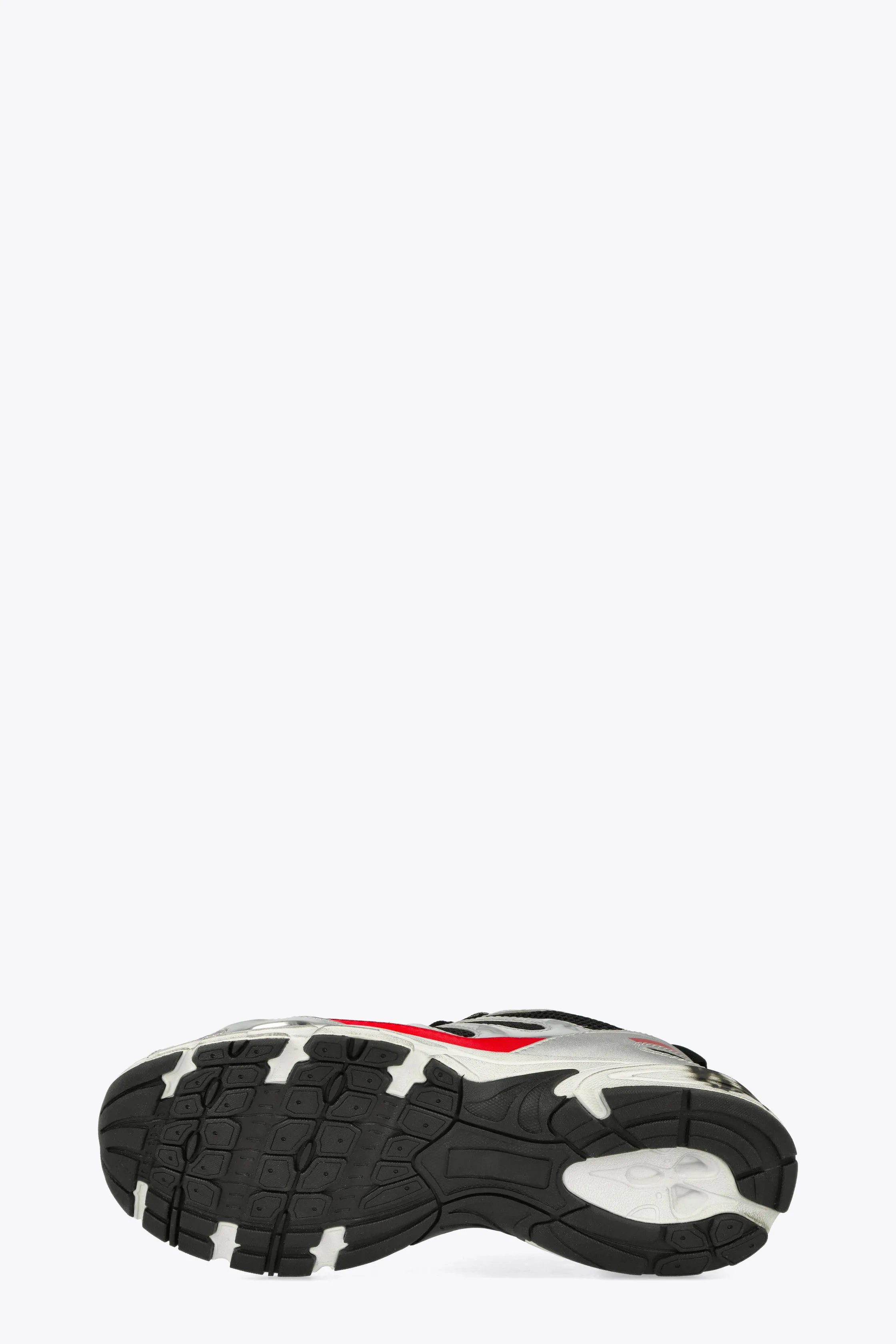 Sneaker bassa in mesh nera e pelle argento