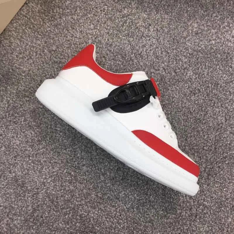 Sneakers "Buckle Up"