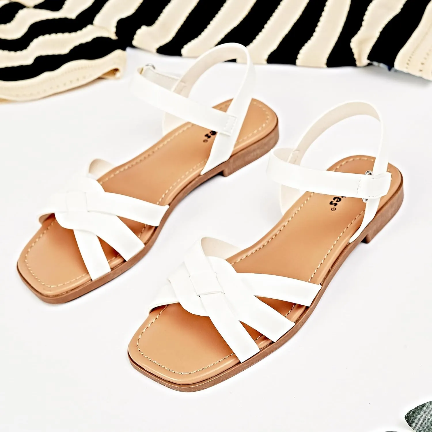 Veittes Women's Flat Slide Sandals-Casual Ladies Flat Summer Sandals.