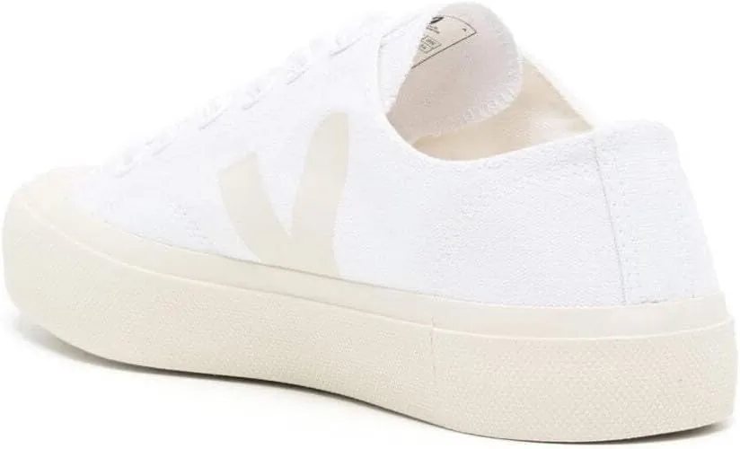 Veja Women's Wata Ii Low Sneaker