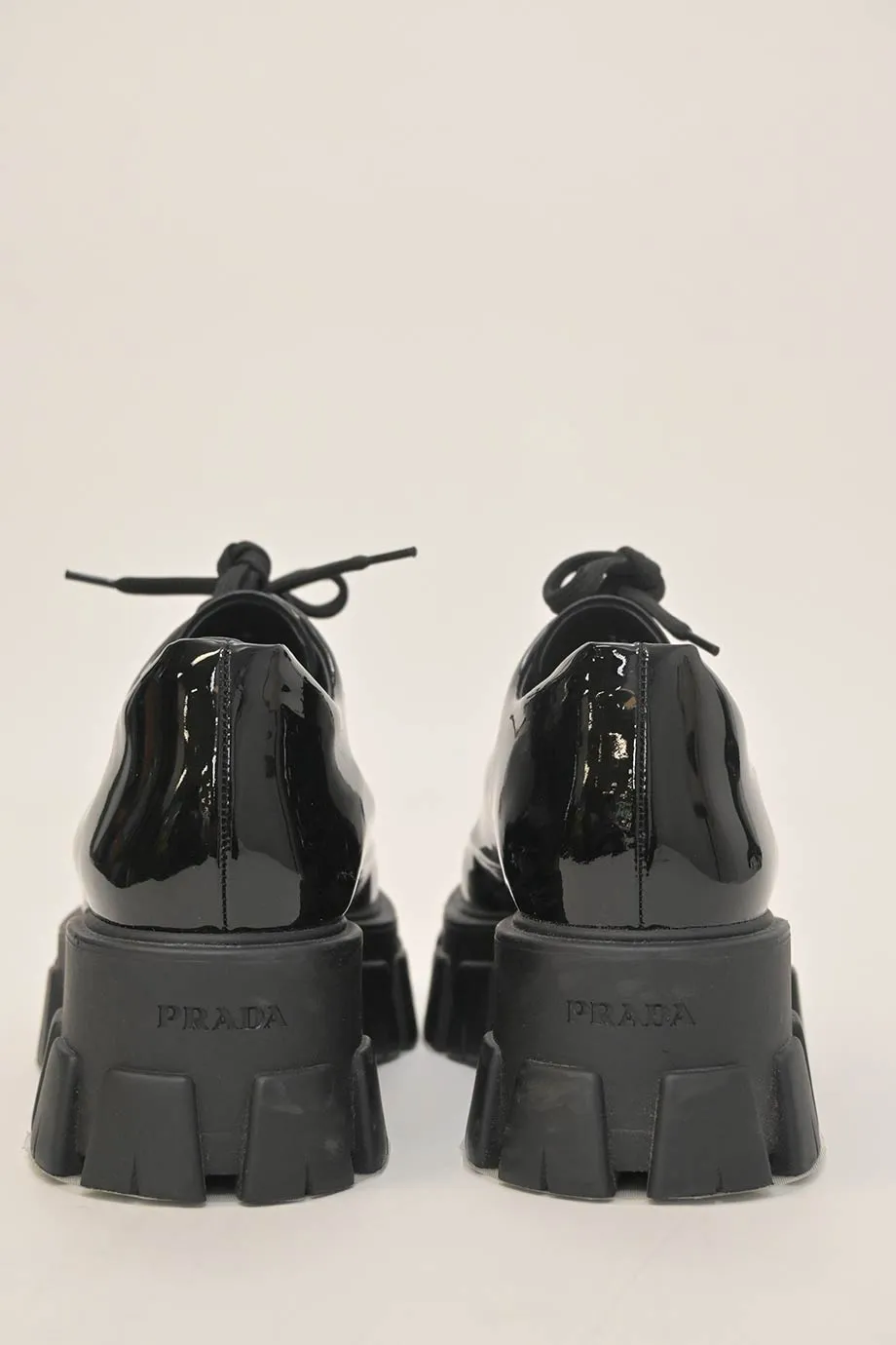 [WS7586] Prada | Brogues