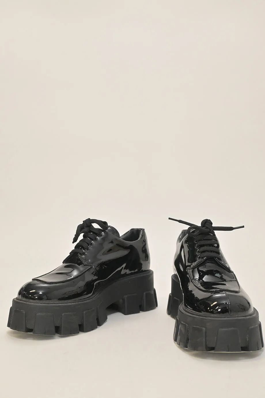 [WS7586] Prada | Brogues